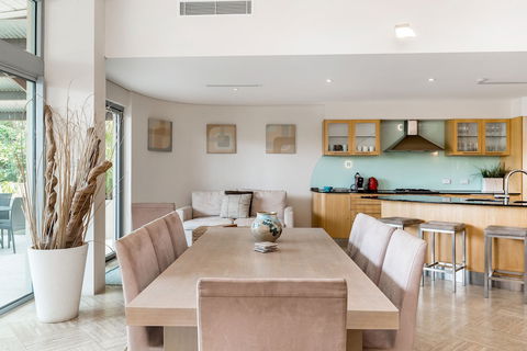Jades On Lawson - Accommodation BNB 4