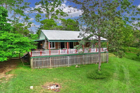 Avalon Noosa Farm Cottages - Accommodation BNB 1