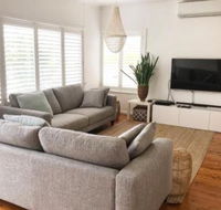 The Seaside Beachhouse Mollymook - Accommodation BNB