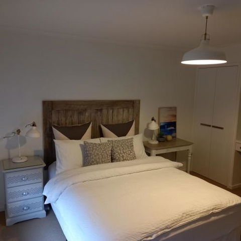 At Home Apartments - Accommodation BNB 4