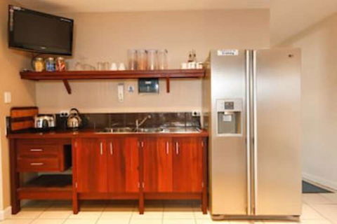 Waikiki Beach Bed & Breakfast - Accommodation BNB 4