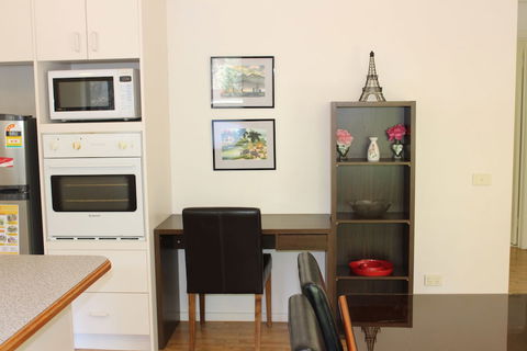 Australian Home Away Ringwood At Bardia - Accommodation BNB 4