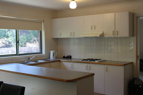 Australian Home Away Ringwood At Bardia - Accommodation BNB 5