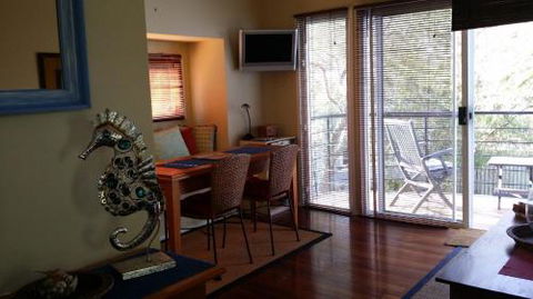 Wyreepi Caribbean Chalet - Accommodation BNB 5
