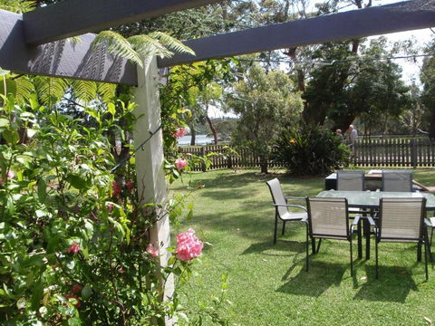 Wyreepi Caribbean Chalet - Accommodation BNB 2