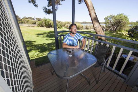 Lakeside Tourist Park - Accommodation BNB 3