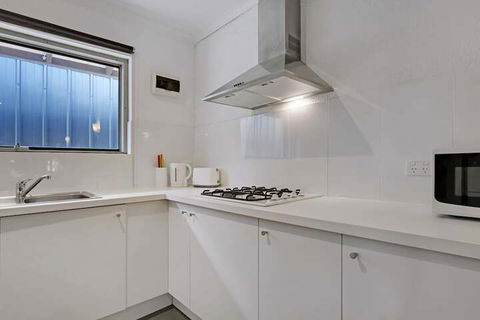 Adelaide Holiday Homes - Accommodation BNB 6
