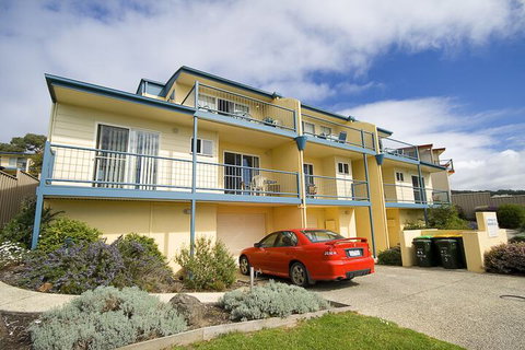 Lorne Ocean Sun Apartments - Accommodation BNB 2