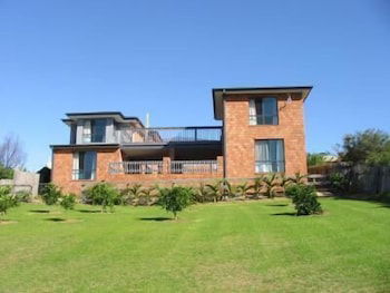 Coull Waters Holiday Apartments - Accommodation BNB 1