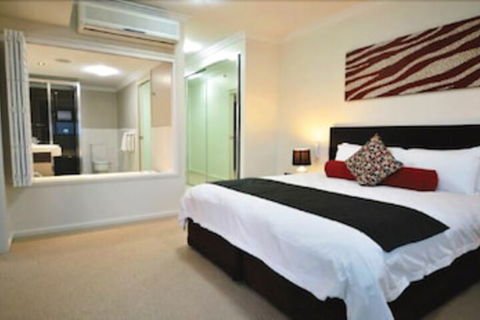 C2 Esplanade Serviced Apartments - Accommodation BNB 1