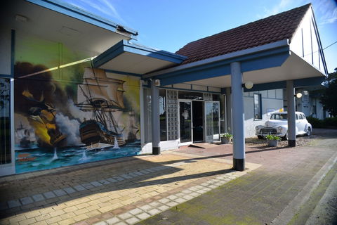 Ship Inn Motel - Accommodation BNB 0