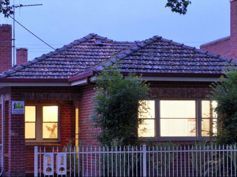 Elm Cottage - Accommodation BNB 6
