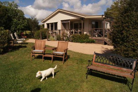 Emerald Hills Cottage - Accommodation BNB 0