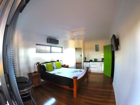 On The Deck @ Shark Bay - Accommodation BNB 2