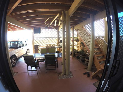 On The Deck @ Shark Bay - Accommodation BNB 4