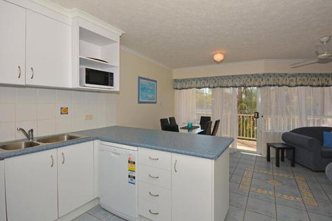 Jade Waters Holiday Apartments - Accommodation BNB 4