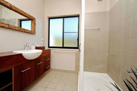 Airlie Waterfront Bed & Breakfast - Accommodation BNB 7