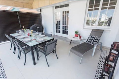 Carrington Manor - Accommodation BNB 3