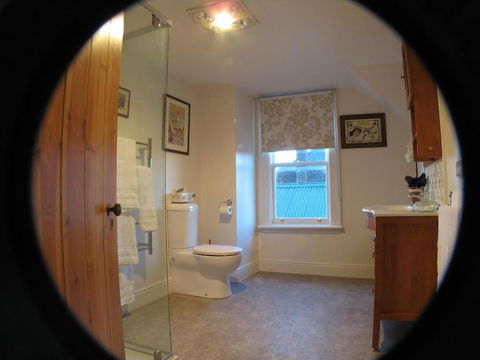 Ellies Place On City Park - Accommodation BNB 4