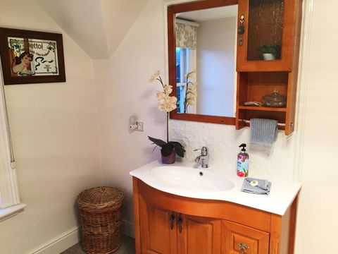 Ellies Place On City Park - Accommodation BNB 1