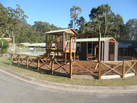 Halls Gap Log Cabins - Accommodation BNB 6