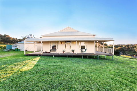 Hopkins River Homestead - Rejuvenate Stays - Accommodation BNB 1