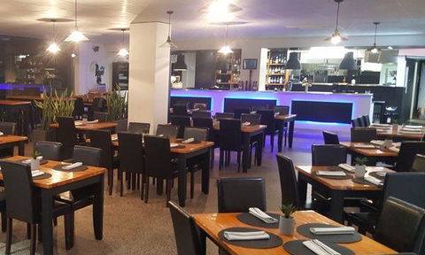 NINE 50 Restaurant & Bar - Accommodation BNB 7