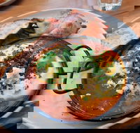 Forty Flips - Accommodation BNB