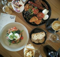 Gemelli Cafe Grill - Accommodation BNB