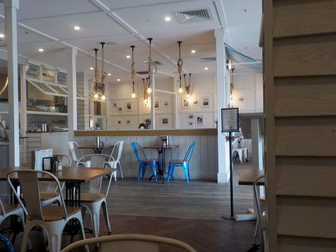 Steve Costi's Famous Fish - Accommodation BNB 0