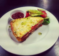 Albert's Cafe - Accommodation BNB