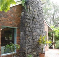 Hummingbird Eco Retreat - Harvest Garden Restaurant - Accommodation BNB