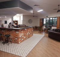 West Peak Hotel - Accommodation BNB