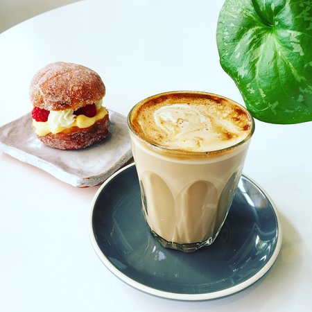 Tallangatta East ACT Accommodation BNB