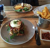 The Front Paddock Cafe - Accommodation BNB