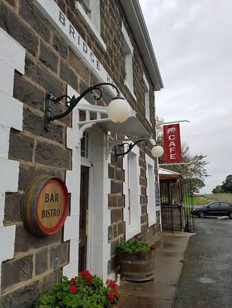 Elephant Bridge Hotel - Accommodation BNB 0