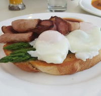 Hughzies Lakeside Brasserie - Accommodation BNB