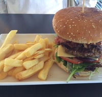 Jules by the Lake Cafe - Accommodation BNB