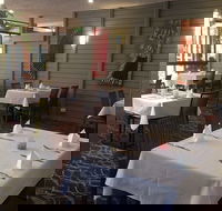 Bombay Bistro - cafe restaurant  bar - Accommodation BNB