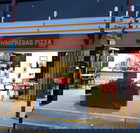 Yeeros Kebab Pizza - Accommodation BNB
