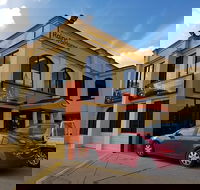 Grill And Bare Cafe Restaurant - Accommodation BNB