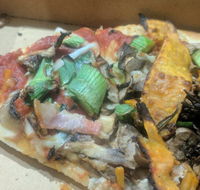 Pizza Capers - Accommodation BNB