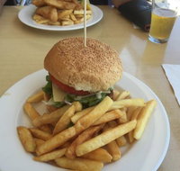 Crown Hotel Motel - Grafton Restaurant - Accommodation BNB