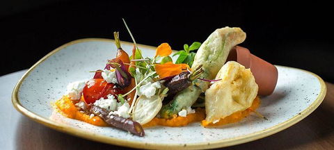 Gurus Master Of Indian Cuisine - Accommodation BNB 1