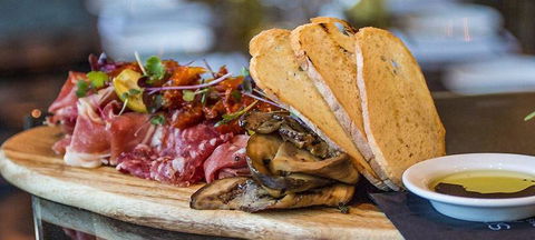 Gurus Master Of Indian Cuisine - Accommodation BNB 3