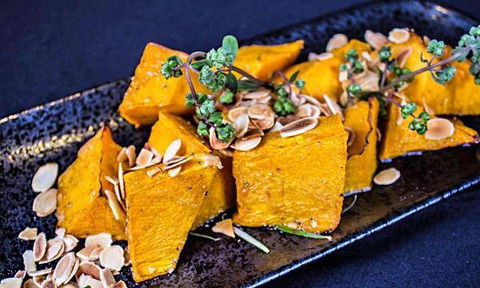 Gurus Master Of Indian Cuisine - Accommodation BNB 6