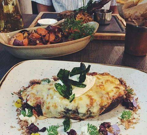 Gurus Master Of Indian Cuisine - Accommodation BNB 8