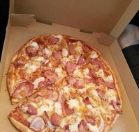 Hero's Pizza - Accommodation BNB
