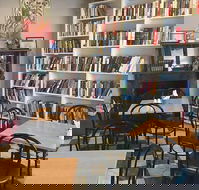 Chrissie's Book Lounge  Cafe - Accommodation BNB