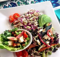 Old Lodge Gallery Emporium  By The River Cafe - Accommodation BNB